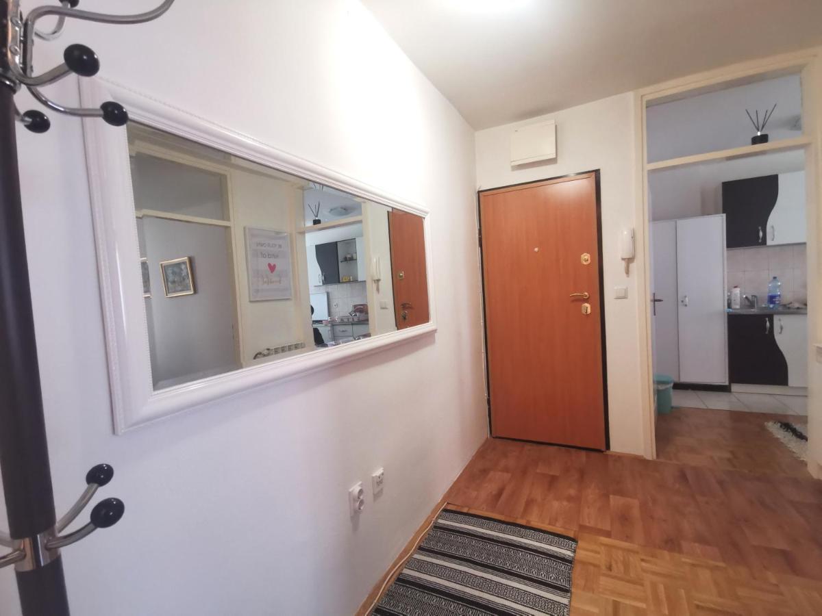 Ferienwohnung Near Sarajevo Airport Exterior foto